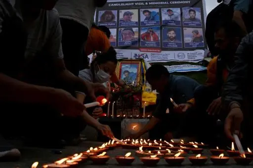 Llegan a campamento base los cuerpos de montañistas muertos en avalancha en Pakistán