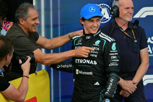 Antonelli da golpe doble en Silverstone: triunfo en esprint y pole