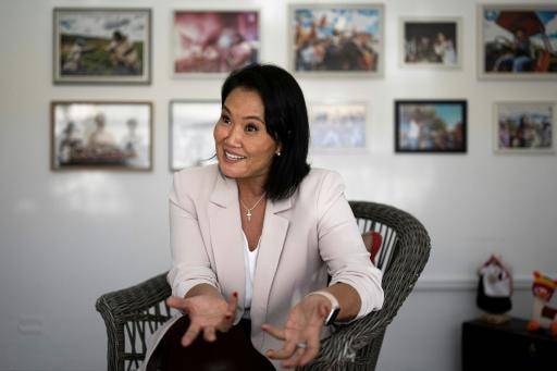 La candidata a la presidencia de Perú por Fuerza Popular, Keiko Fujimori, entrevistada por la AFP en la sede del partido, en Lima, el 10 de abril de 2026