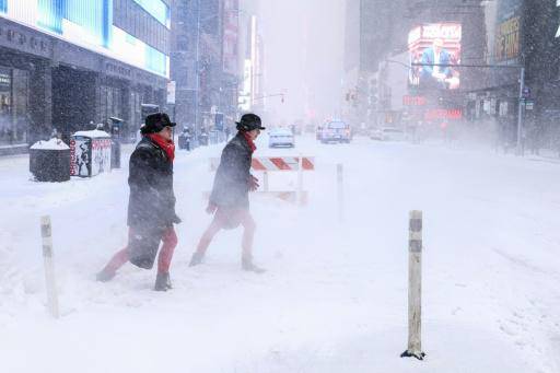 Gran tormenta invernal causa al menos once muertes en EEUU