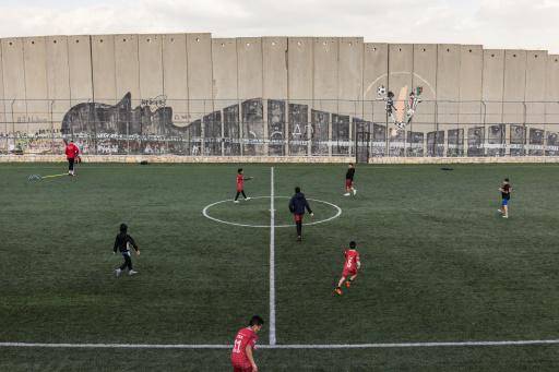 Una orden de demolición israelí amenaza un campo de fútbol cerca de Belén