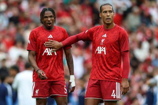 Liverpool debe mejorar tras una temporada inaceptable, dice Van Dijk