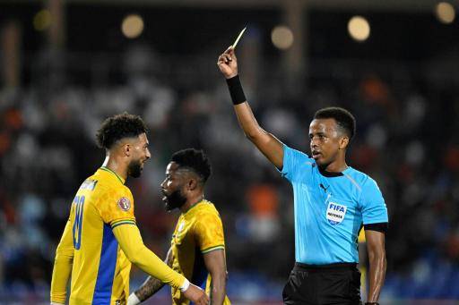 El somalí Omar Artan, excluido del Mundial, arbitrará la Supercopa de Europa