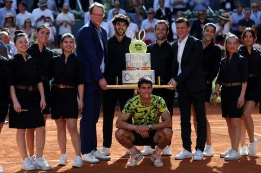 Alcaraz se regala por su 20 cumpleaños una nueva final en Madrid