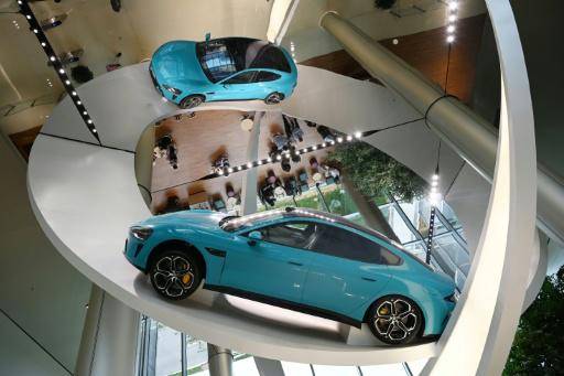 La vicepresidenta de clima de la UE busca una competencia justa con China en energía verde