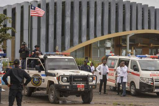 Corte Suprema de EEUU levanta restricciones a deportaciones a terceros países