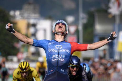Romain Grégoire festeja su victoria en la segunda etapa del Tour de Suiza. En Locarno (sur de Suiza), el 18 de junio de 2026