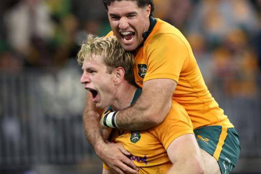 Australia gana a la doble campeona mundial de rugby Sudáfrica