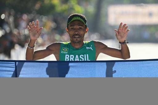 Brasileño Justino Da Silva y venezolana Magaly García ganan maratón CAF en Caracas