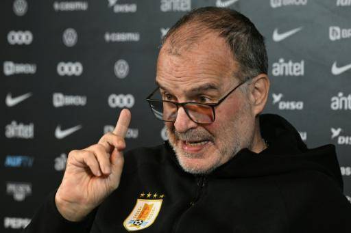 Bielsa, el hombre incapaz de enamorar a Uruguay