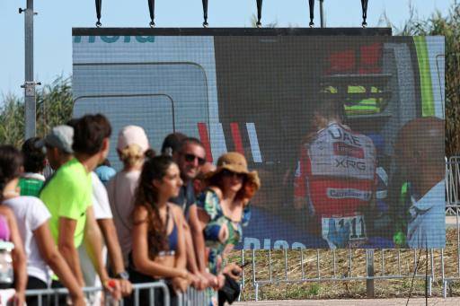 Coquard gana 8ª etapa de la Vuelta, Mas nuevo líder tras el abandono de Pogacar