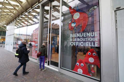 Polémica en Francia por la fabricación de las mascotas olímpicas en China