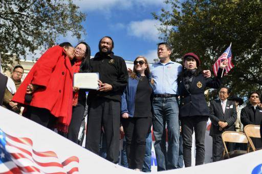 Mis sueños americanos hechos trizas: Comunidad china en Texas reclama por sus derechos