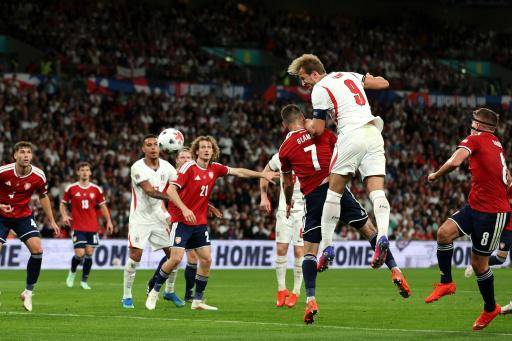 Merino mantiene invicta a España, Kane acerca a Inglaterra a cuartos de Liga de Naciones