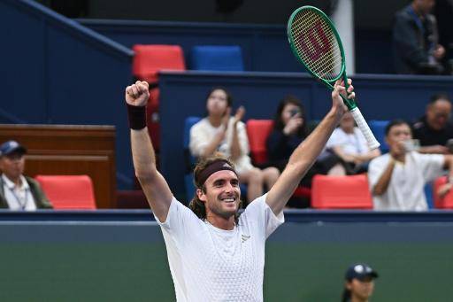Alcaraz vuelve a estrellarse en Shanghái, Zverev se asegura el N.1 al final de año