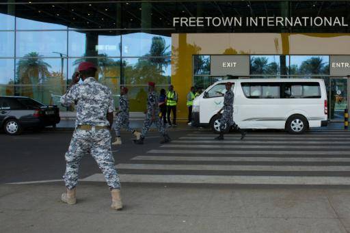 Llega a Sierra Leona un primer avión con migrantes expulsados de EEUU