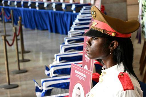 Cuba inicia el homenaje a los 32 militares muertos en Venezuela