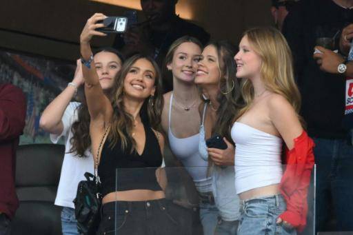 Astros en el campo, estrellas en las gradas: el Mundial saluda a Hollywood