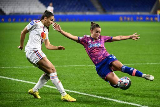Lyon, defensor del título, se clasifica a cuartos en la Champions femenina