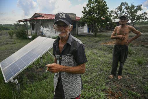 En Cuba, resolver la crisis día tras día pasa factura