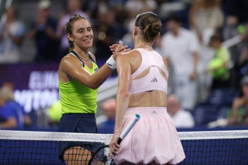 Argentino Etcheverry supera debut en el US Open y Sierra se despide