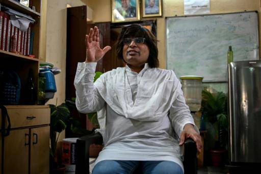 La reforma de ley transgénero de India deja a muchos en un limbo