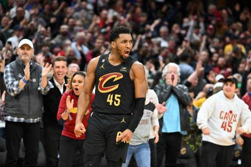 Los Cavaliers de Mitchell hunden a los Celtics en el tiempo extra