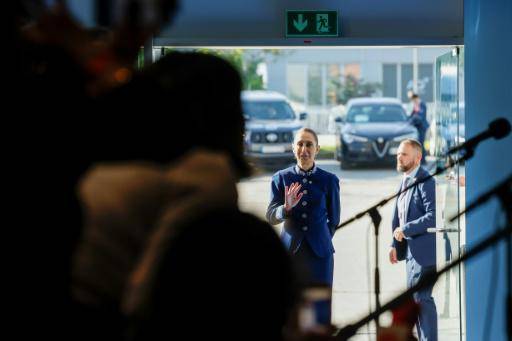 Sheinbaum niega en Barcelona que haya una crisis diplomática con España: nunca ha habido