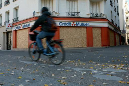 París decreta un toque de queda en dos zonas del centro antes nuevas protestas