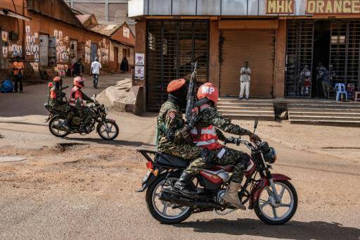 Presidente ugandés Museveni logra un 7º mandato en un clima de intimidación