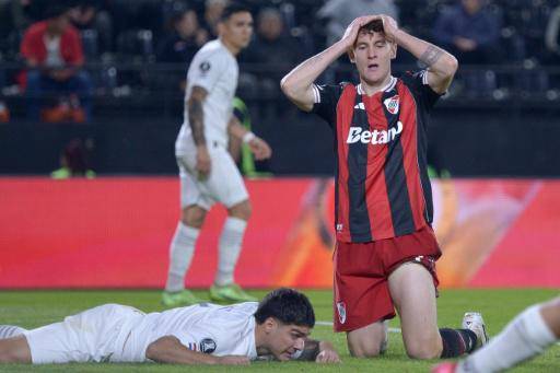 Palmeiras pone un pie en cuartos y River decepciona en la Libertadores