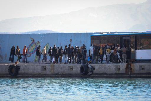 Dos muertos, incluido un niño, en el naufragio de un barco con migrantes en Grecia