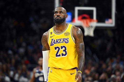 LeBron y los Lakers son humillados en Cleveland