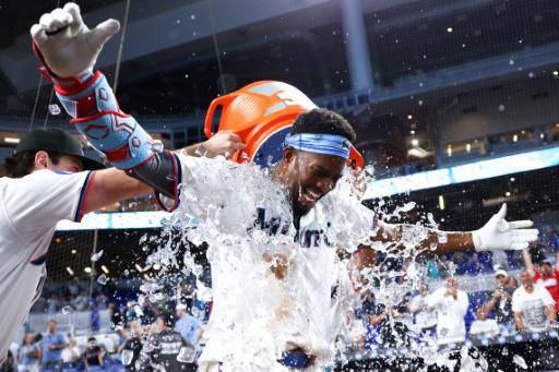 Jesús Sánchez impulsa cuatro carreras en el triunfo de los Marlins sobre los Cachorros