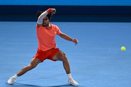 Alcaraz gana en su debut en Tokio, Nishikori se retira del tenis