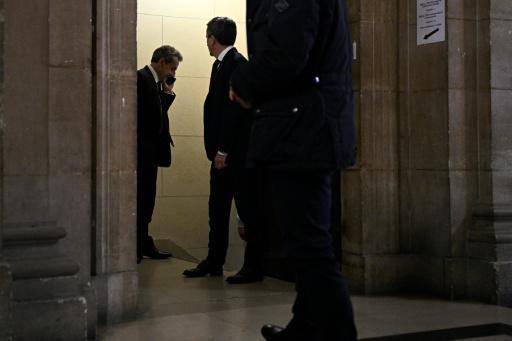 El expresidente francés Sarkozy reafirma su inocencia en su juicio en apelación por presunto financimiento libio