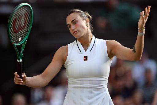 Sabalenka, número uno mundial, cae en octavos de final de Wimbledon ante Osaka