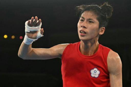 La campeona olímpica de boxeo abandona un torneo en el que se cuestionó su género