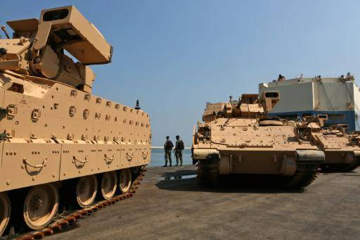 EEUU y Alemania entregarán vehículos blindados ligeros a Ucrania