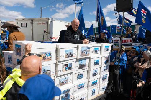 El primer ministro de Canadá compara la consulta separatista de una provincia petrolera con el Brexit