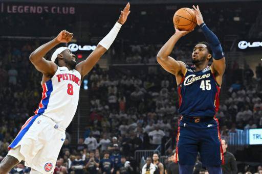 Cavaliers empata serie ante Pistons con una segunda parte de récord de Mitchell