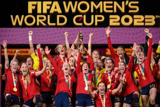 La selección española celebra el título mundial logrado en 2023 tras batir a Inglaterra en la final disputada en Sídney el 20 de agosto de 2023