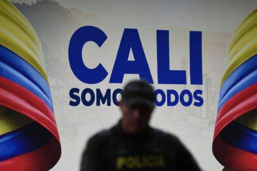 De la Espriella asume en Colombia como aliado de Trump en la guerra contra el narco