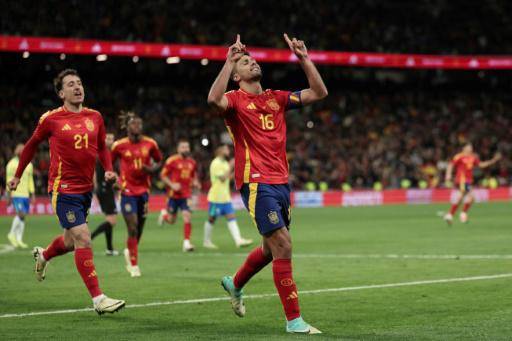 Regresa la 'vieja' Eurocopa con una España de perfil bajo al asalto