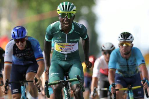 El eritreo Biniam Girmay gana al esprint la 12ª etapa del Tour de Francia