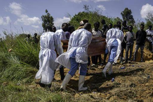 RDCongo enfrenta un choque catastrófico entre el ébola y el conflicto, afirma el jefe de la OMS