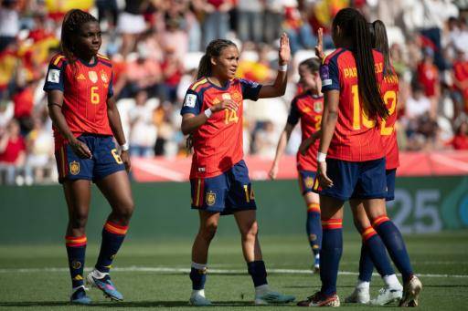 El acuerdo del fútbol español para congelar óvulos abre un debate en el deporte femenino