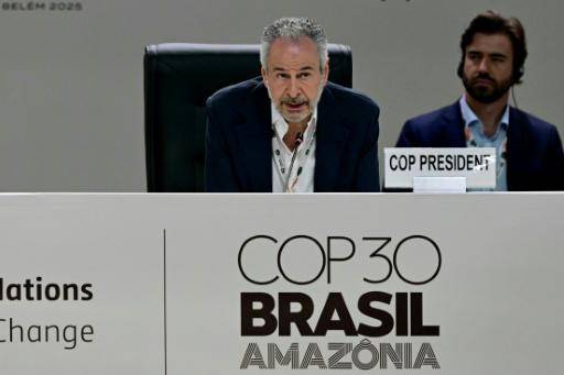 Divisiones sobre salida de combustibles fósiles amenazan con hundir la COP30
