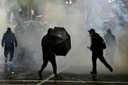 Manifestantes chocan con la policía en Argentina por un proyecto de ley a favor de la propiedad privada