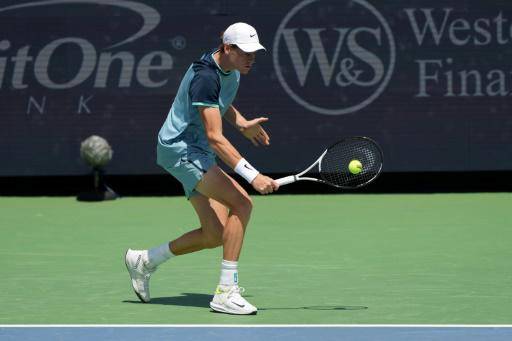 Sinner avanza a tercera ronda en Cincinnati